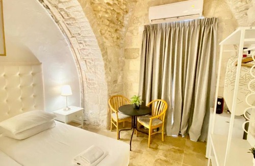 Old City Apartment | Christian Quarter Studio I