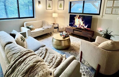 Running Springs House | Christmas Tree Cottage