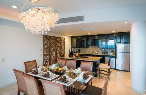 Punta Sam Resort | CHRISTMAS WEEK - 3 BR Wraparound Terrace Penthouse Loft & Private Jacuzzi!