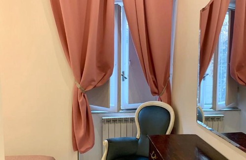 Rione XIV Borgo Apartment | Chroma Apt Farinone 28