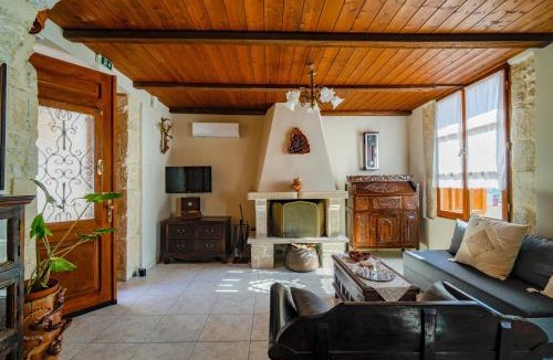 Archanes Apartment | Chrysi's Boutique Traditional guesthouse