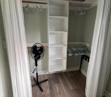Old Seward - Oceanview Apartment | Chugach Mountain Escape