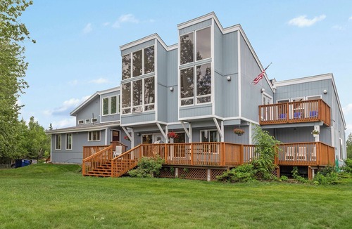 Huffman - O' Malley Apartment | Chugach Mountain View Premium ll Suite 203