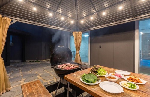 Chuncheon House | Chuncheon Poolhouse Epop