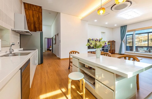 Oesil House | Chungnam Cheong-yang Ekohillinghauseu