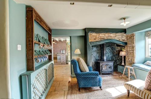 Whichford House | Church End Cottage