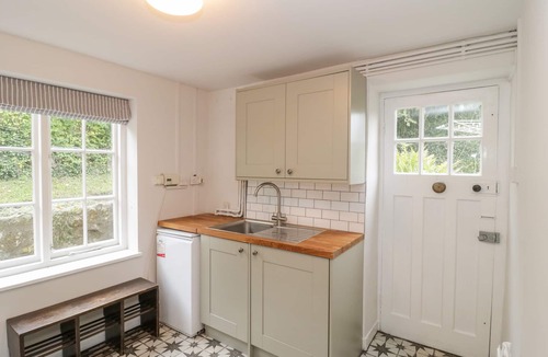 Swallowcliffe Cottage | Church View