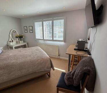 Chipping Campden House | Church View