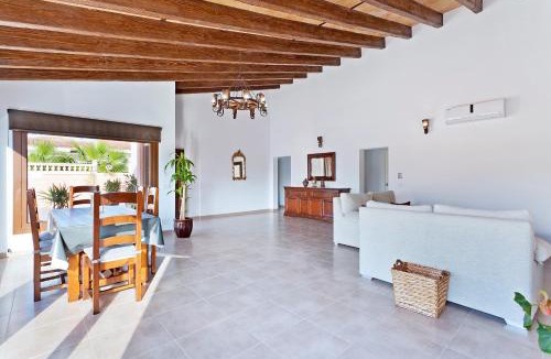 Badia Gran Villa | Churruca