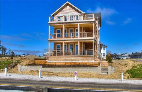 Seabrook House | Ciao Bella Beach at Seabrook Hospitality