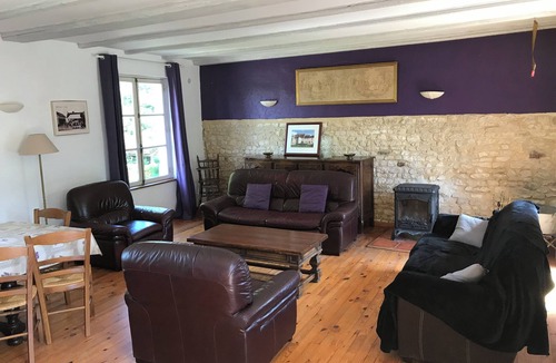 Ernes House | Ciderpress 6-bedroom house set in 1 hectare of gardens with pool and lake