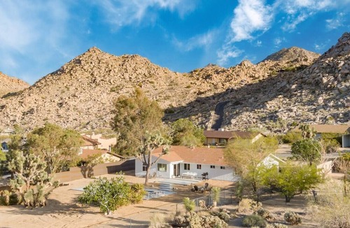 Joshua Tree House | Cielo Alto: Tranquil Joshua Tree retreat with poolside relaxation, nearby hikes, and spacious 3BR