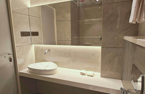 Kopar Khairane Hotel | CIESTA SERENE
