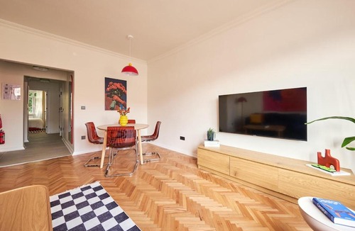 Cihangir Apartment | Cihangir Pop Art Hideaway