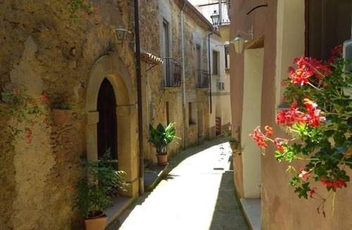 Stella Cilento Apartment | Cilento Antico Holiday Homes a few km from the sea