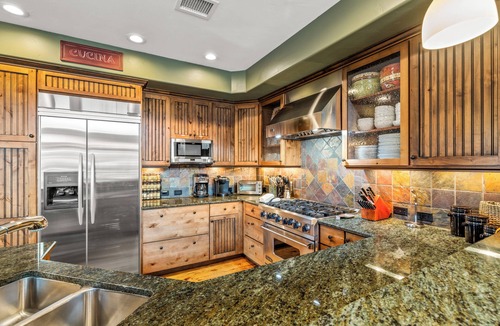Steamboat Springs House | Cimarron #10 - walk to base, winter ski shuttle, private deck spa, Mountain views!