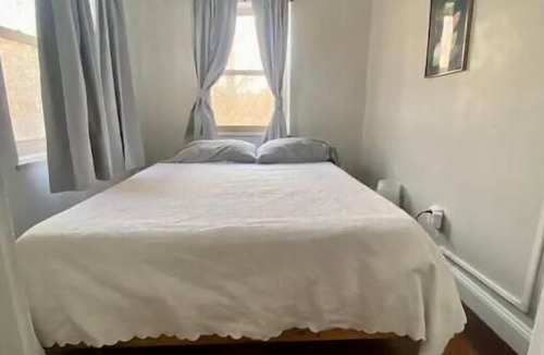 Roselawn Finance Apartment | Cincinnati themed, Historic Big Sky Apartments!