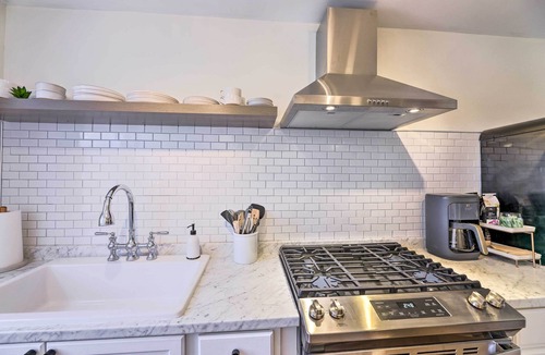 Northside Apartment | Cincinnati Vacation Rental: 6 Mi to Downtown!