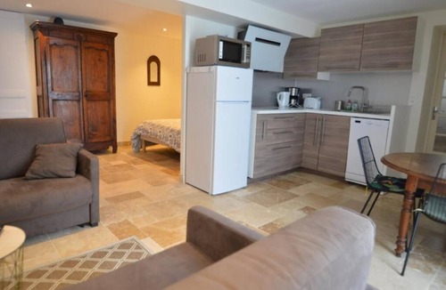 Saint-Pey-de-Castets Apartment | cinegite