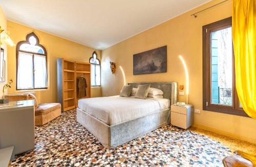 Santa Croce House | Cinqueteste Luxury Home