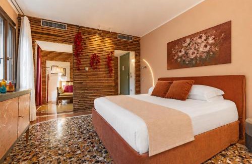 Santa Croce House | Cinqueteste Luxury Home