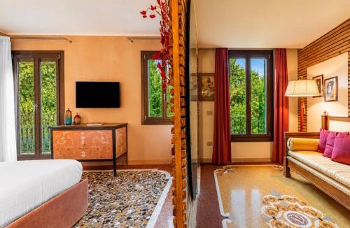Santa Croce House | Cinqueteste Luxury Home