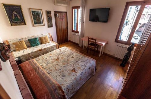 Castello House | Ciprea Rooms