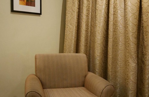 Bacolod Hotel | Circle Inn - Hotel & Suites