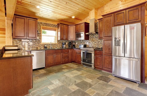 Boulder Bay Cabin | Circle Views #1602