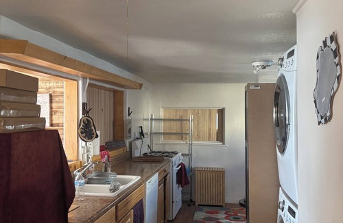 Salida House | Circus inspired lodging studio supporting community, creativity, and connection.