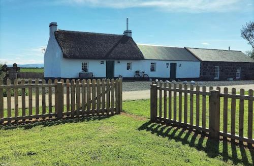 Limavady House | Cissy's Cottage - traditional thatched cottage, on the Causeway Coast