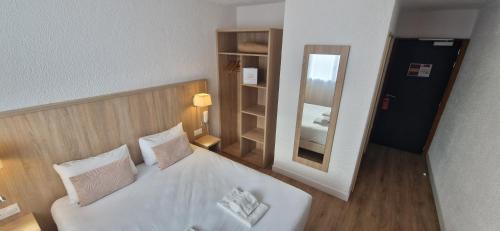 Challans Hotel | Cit'Hôtel Le Quai 9