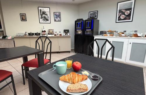 Romorantin-Lanthenay Hotel | Cit'Hotel LA PYRAMIDE