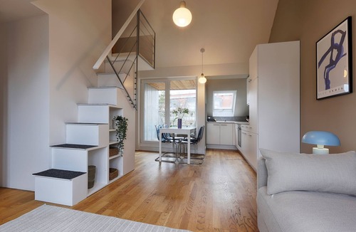 Wuerzburg Apartment | City apartment, balcony & parking space