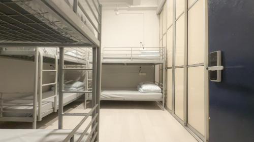 Downtown Singapore Hostel | City Backpackers - Hostel and Private Rooms