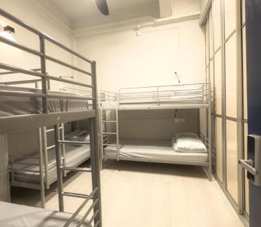 Downtown Singapore Hostel | City Backpackers - Hostel and Private Rooms