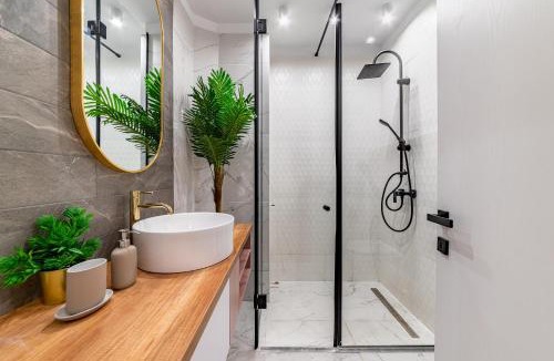 Bucharest City-Centre Apartment | City Center Elegance - Stylish 2BR Apartment at Piata Amzei