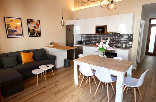 El Camp d'en Serralta House | City Center Palma - Santa Catalina 3 bedrooms and 2 bathroom