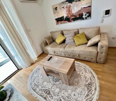 Gospostina Apartment | City Centre Getaway