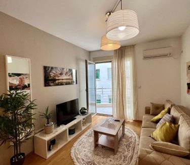 Gospostina Apartment | City Centre Getaway