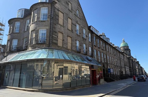 New Town Apartment | City Centre Luxury Studio for 2