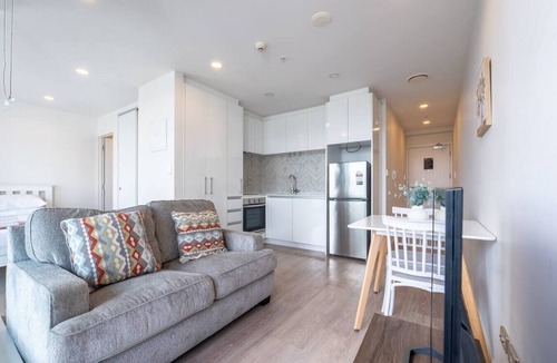 Auckland Central Business District House | City Escape 1-Bedroom Studio with Pool in CBD