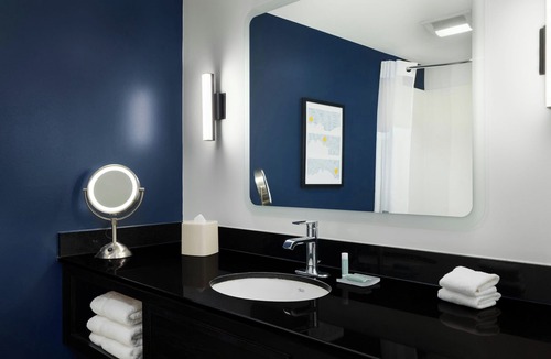 Northeast Hotel | City Express by Marriott Washington, DC Northeast