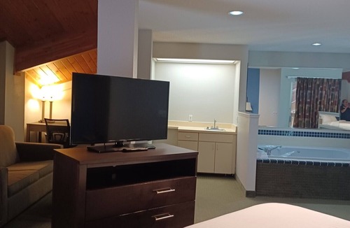 Freeport Hotel | City Express By Marriott Freeport
