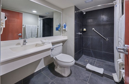 Irapuato Hotel | City Express by Marriott Irapuato