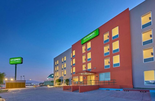 Tlaquepaque Hotel | City Express Junior by Marriott Guadalajara Periferico Sur