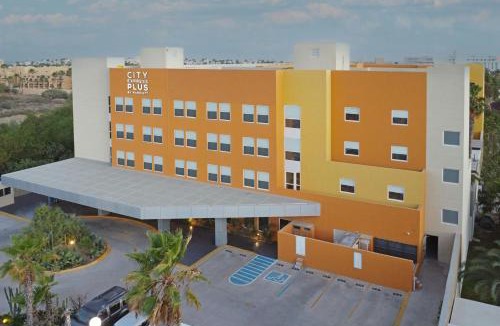 El Tezal Hotel | City Express Plus by Marriott Cabo San Lucas