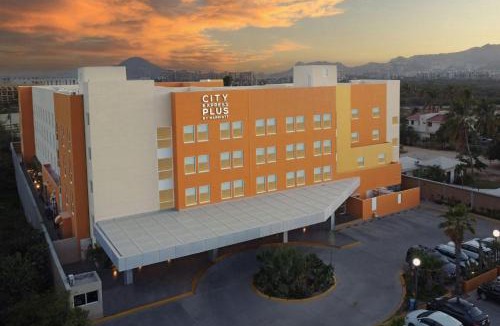 El Tezal Hotel | City Express Plus by Marriott Cabo San Lucas