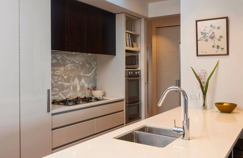 Orakei House | City Fringe Coastal Luxury near Mission Bay + SPA