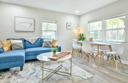 Greensboro House | City & Modern / Fire Pit / Grill / Huge Yard